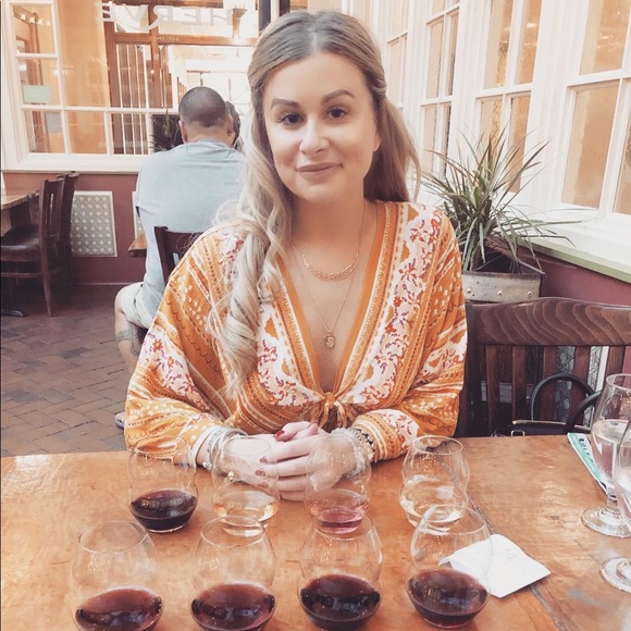 Meet your Posher Ambassador, Cherina - Picture 12 of 13